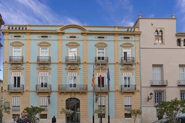 Limpieza de cristales en edificios y locales - limpieza de superficies y mobiliario en edificios y locales