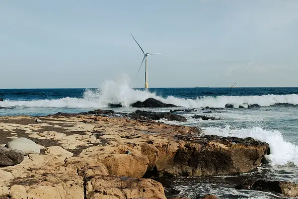 Energía eólica y solar