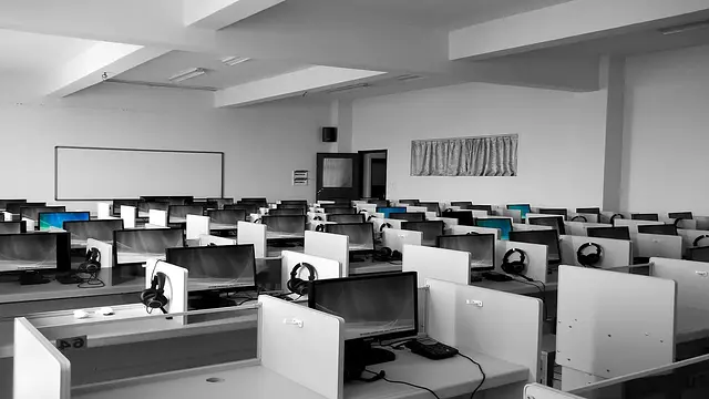 Desarrollo de aplicaciones para internet y dispositivos móviles