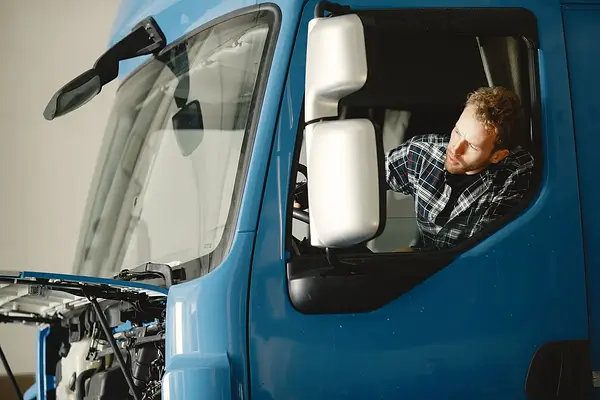 Técnicas de comprobación del elemento reparado en carrocería