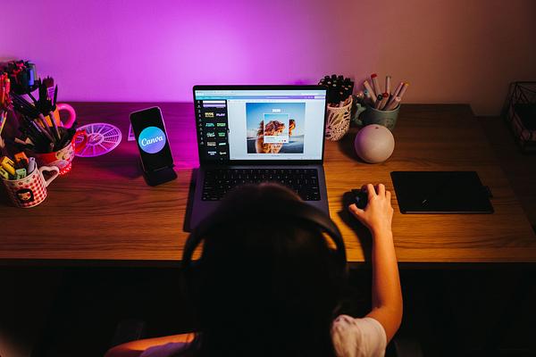 Estudio Mágico en Canva: contenidos con IA_A